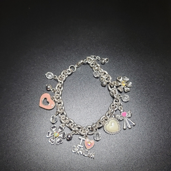 I love grandma silver tone charm bracelet - Picture 2 of 5